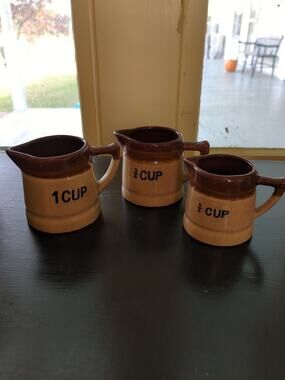 Set Of Stone Ware Measuring Cups Two Toned Brown & Wheat 1, 3/4 & 1/2 Cups